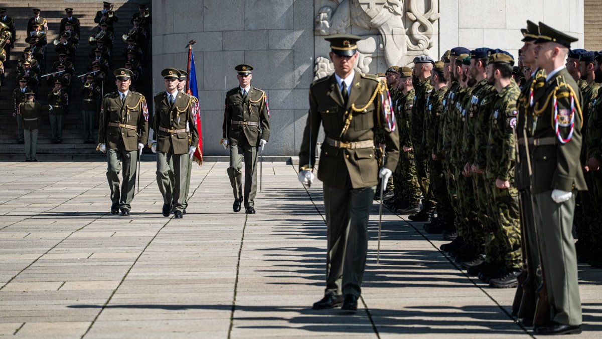 Návrat vojáků ze zahraničních misí