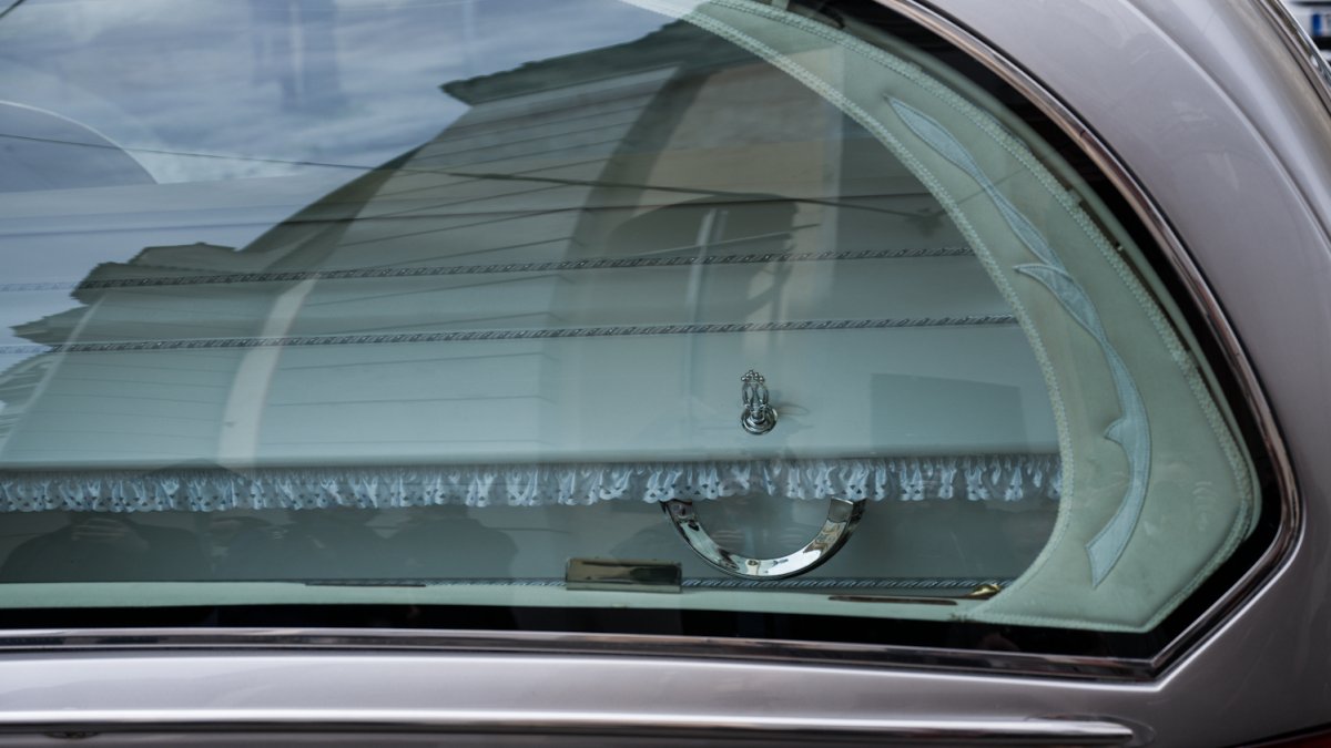 V Praze se koná poslední rozloučení s Annou Slováčkovou. (15.4.2025)