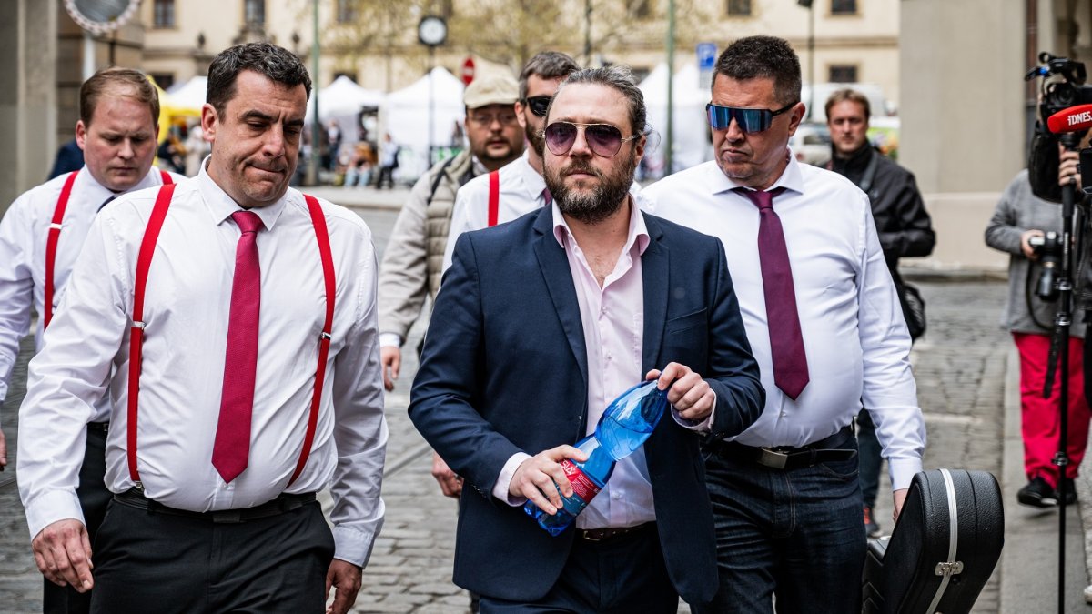 V Praze proběhlo poslední rozloučení s Annou Slováčkovou. (15.4.2025)