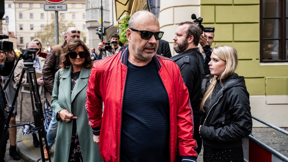 V Praze proběhlo poslední rozloučení s Annou Slováčkovou. (15.4.2025)