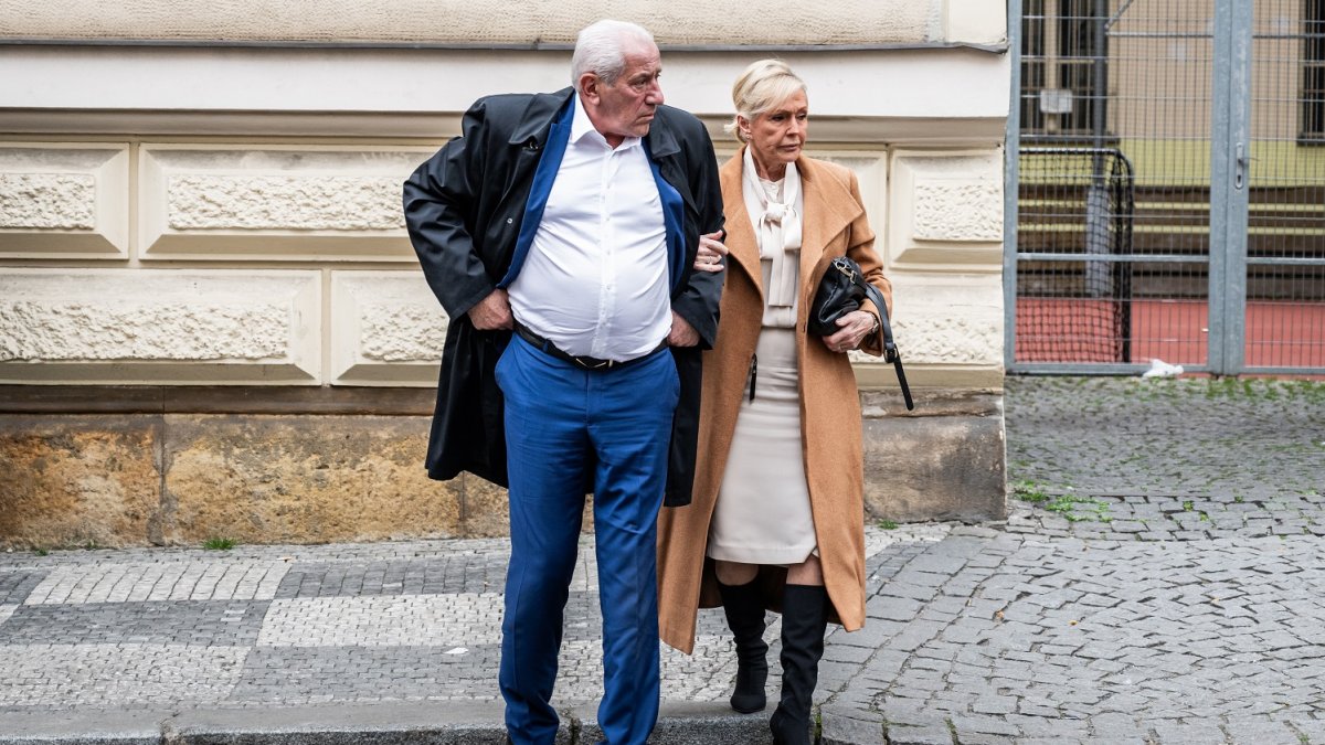 V Praze proběhlo poslední rozloučení s Annou Slováčkovou. (15.4.2025)