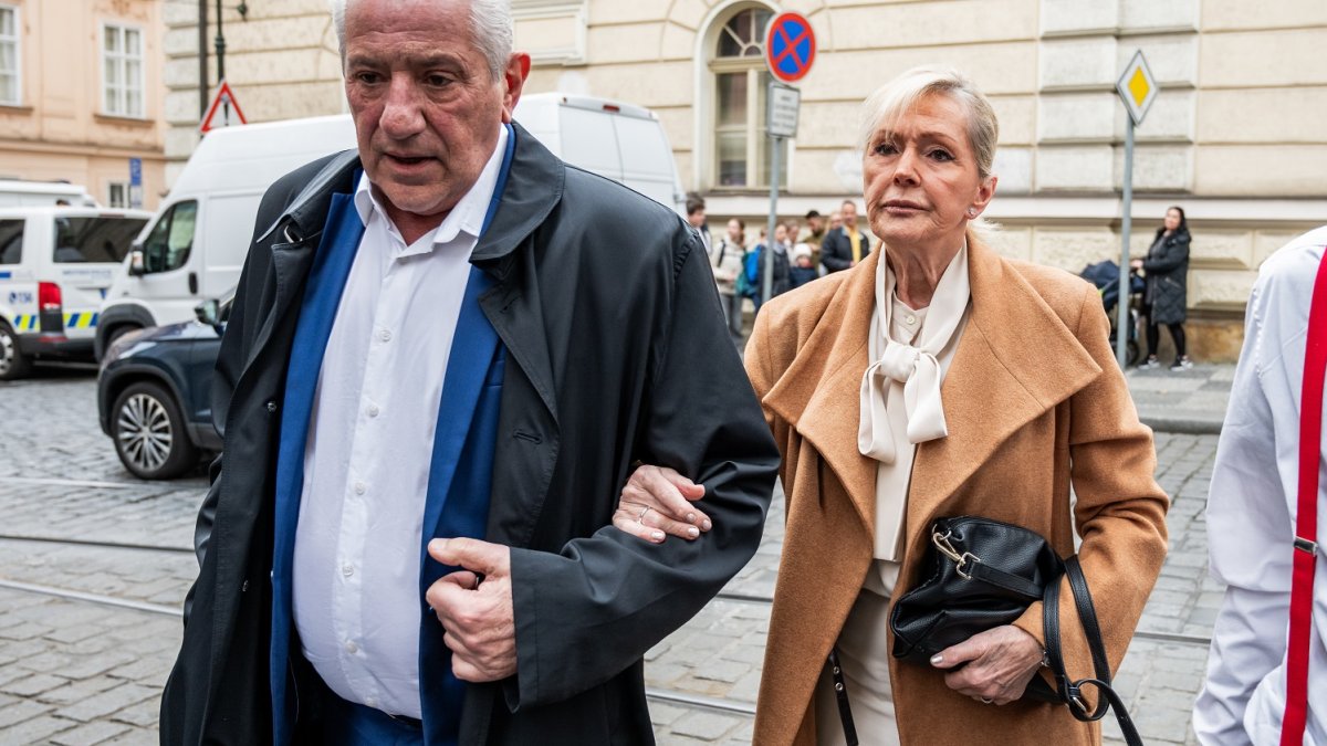 V Praze proběhlo poslední rozloučení s Annou Slováčkovou. (15.4.2025)