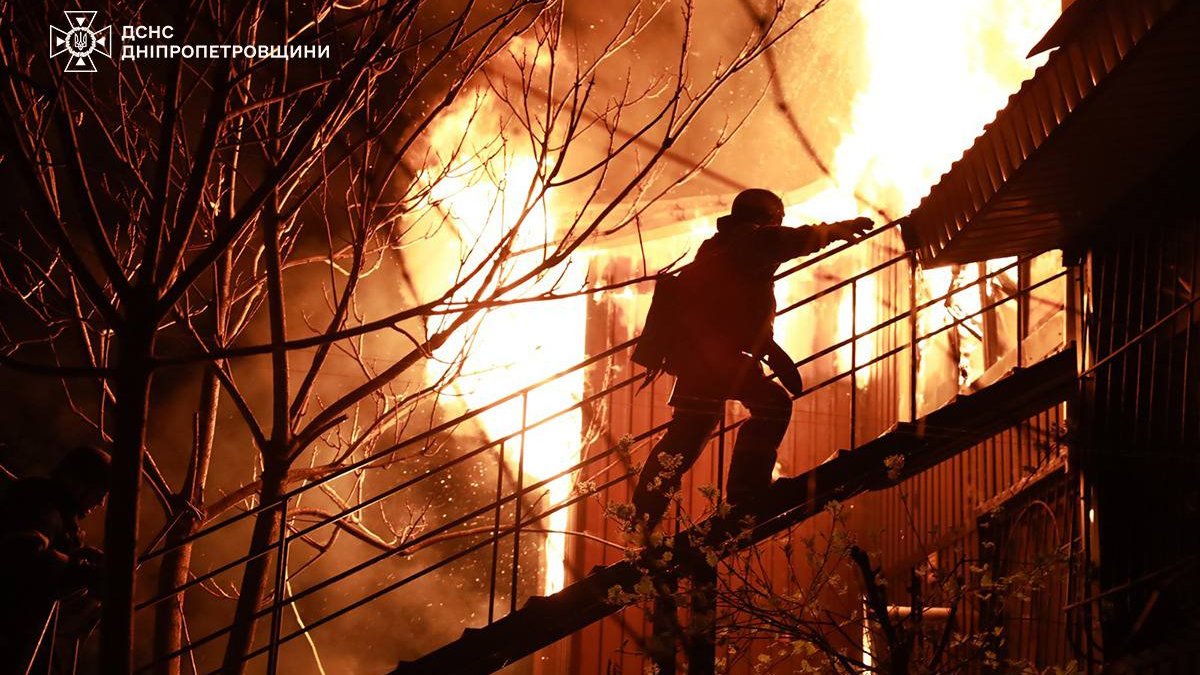 Ruské drony zaútočily na Dnipro. (16.4.2025)