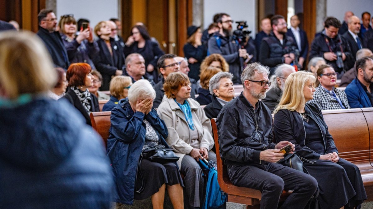 Pohřeb Jaromíra Štětiny