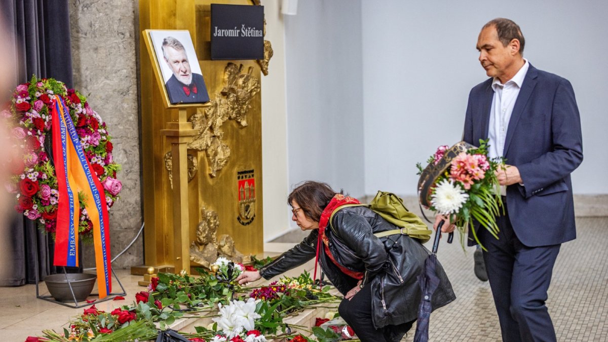 Pohřeb Jaromíra Štětiny