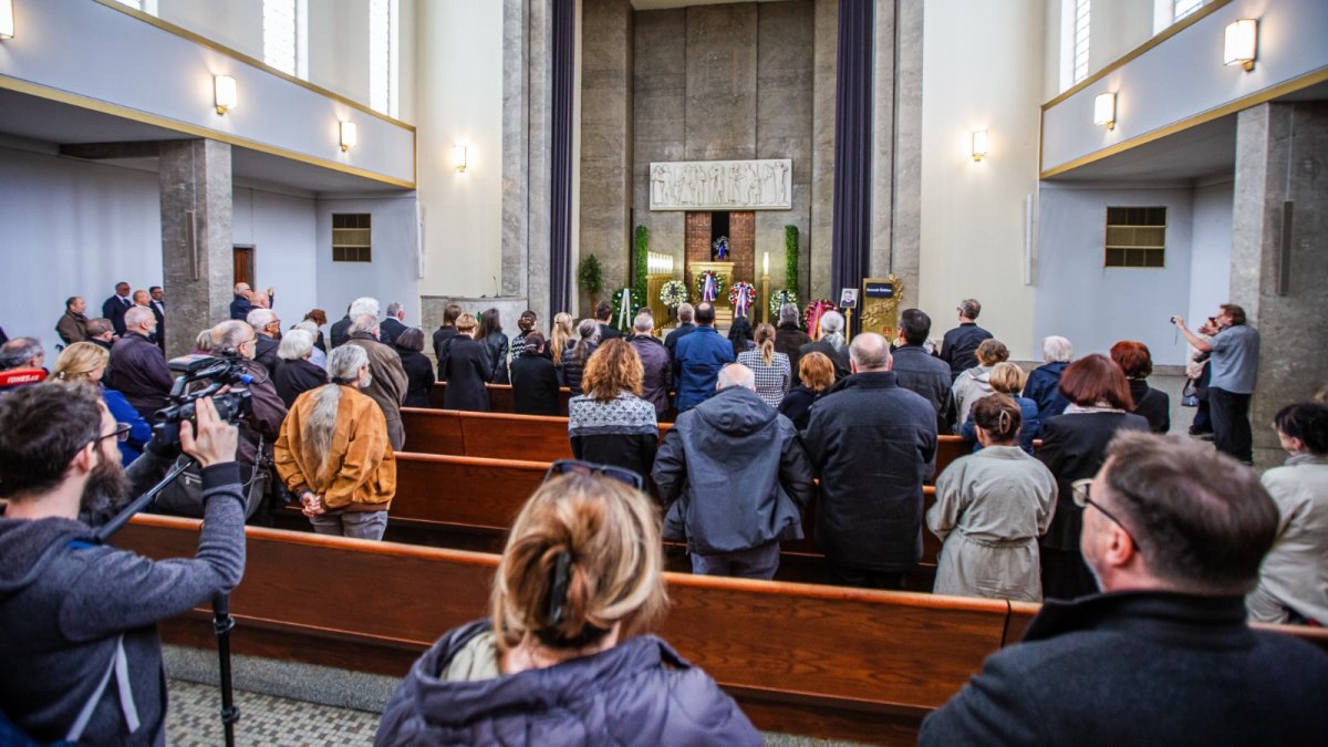 Pohřeb Jaromíra Štětiny