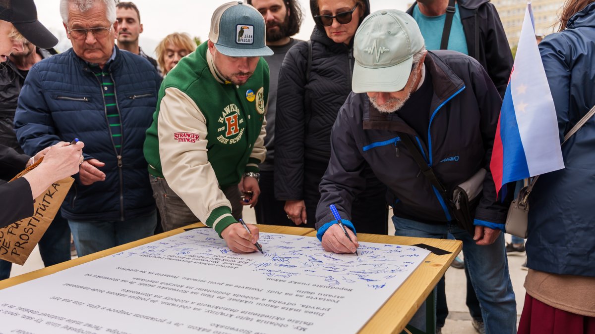 Protivládní protesty v Bratislavě (24.4.2025)