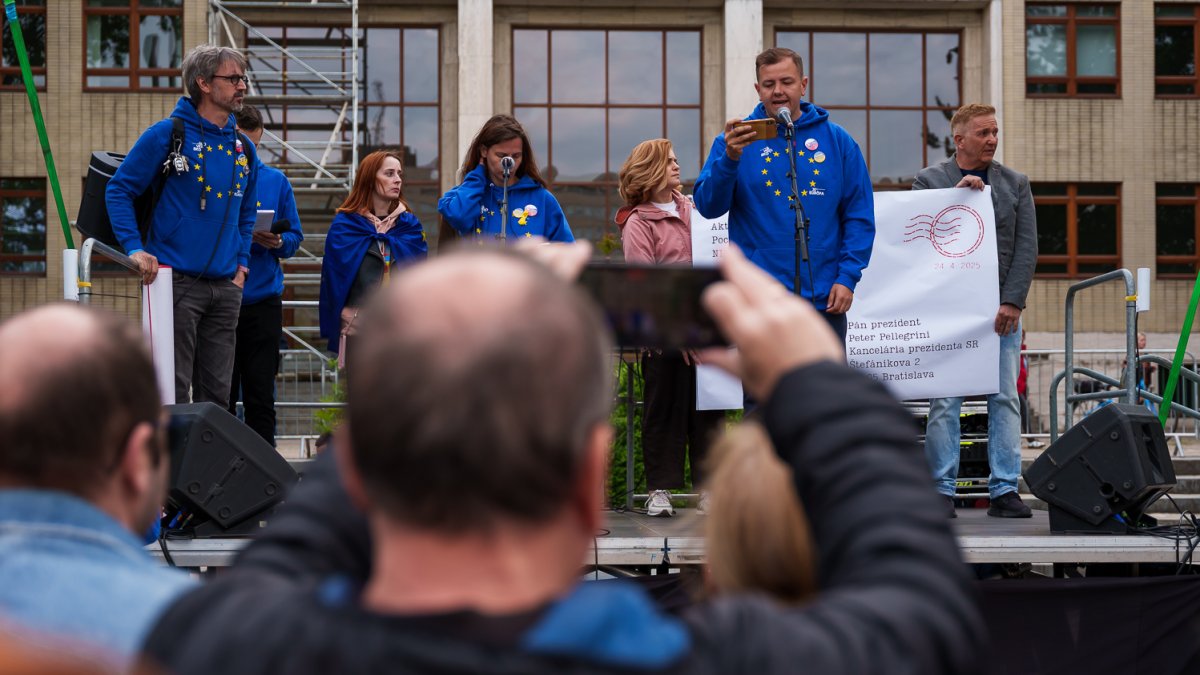 Protivládní protesty v Bratislavě (24.4.2025)