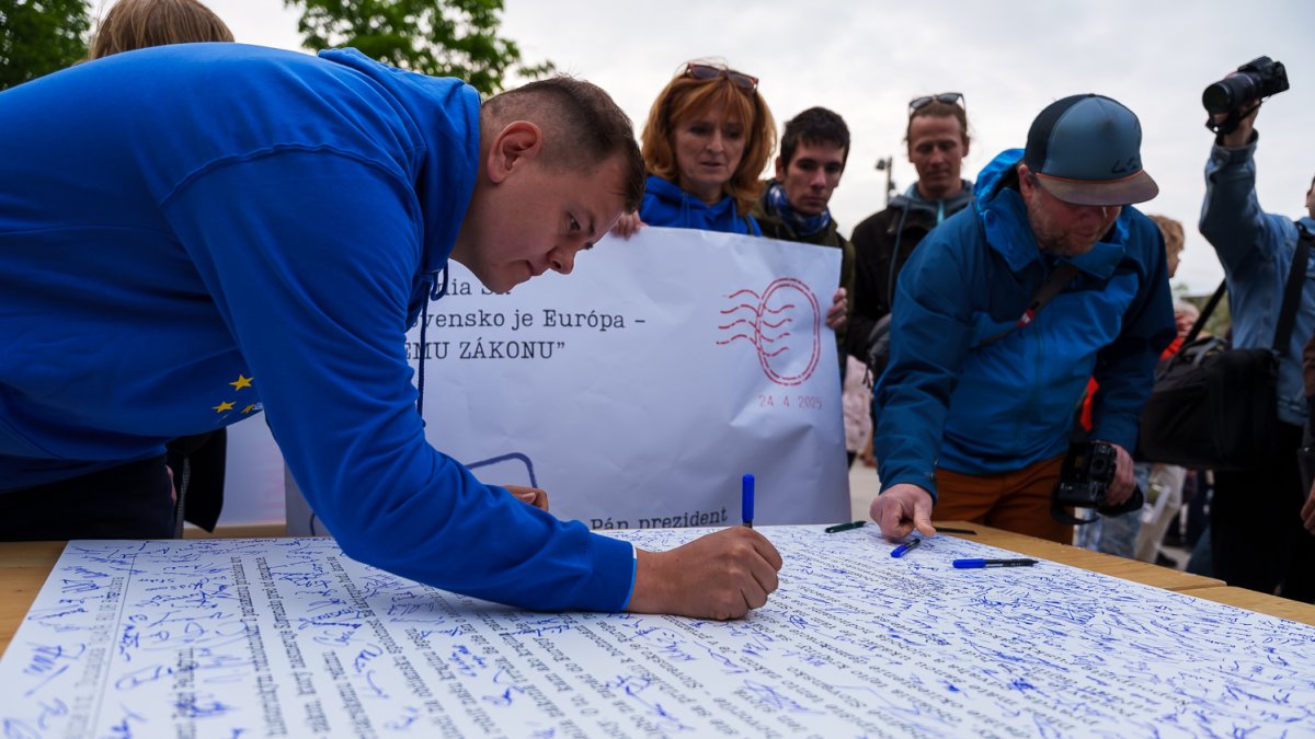 Protivládní protesty v Bratislavě (24.4.2025)