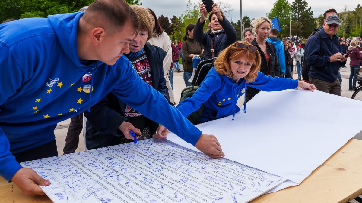 Protivládní protesty v Bratislavě (24.4.2025)