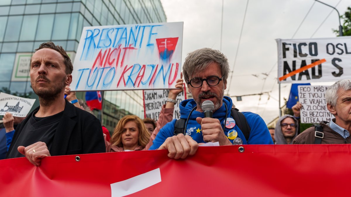 Protivládní protesty v Bratislavě (24.4.2025)