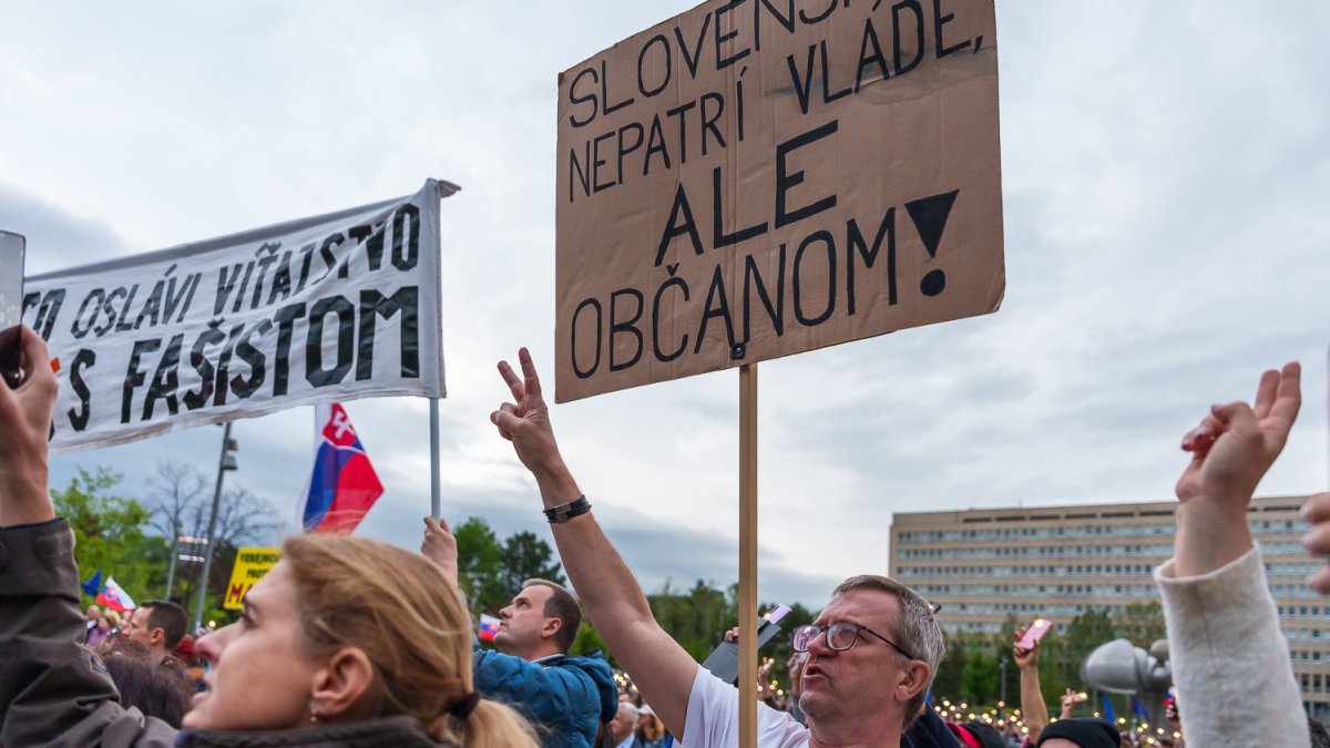 Protivládní protesty v Bratislavě (24.4.2025)