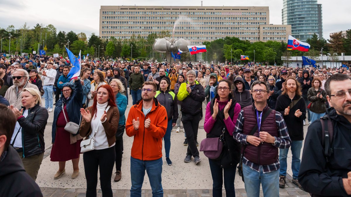 Protivládní protesty v Bratislavě (24.4.2025)