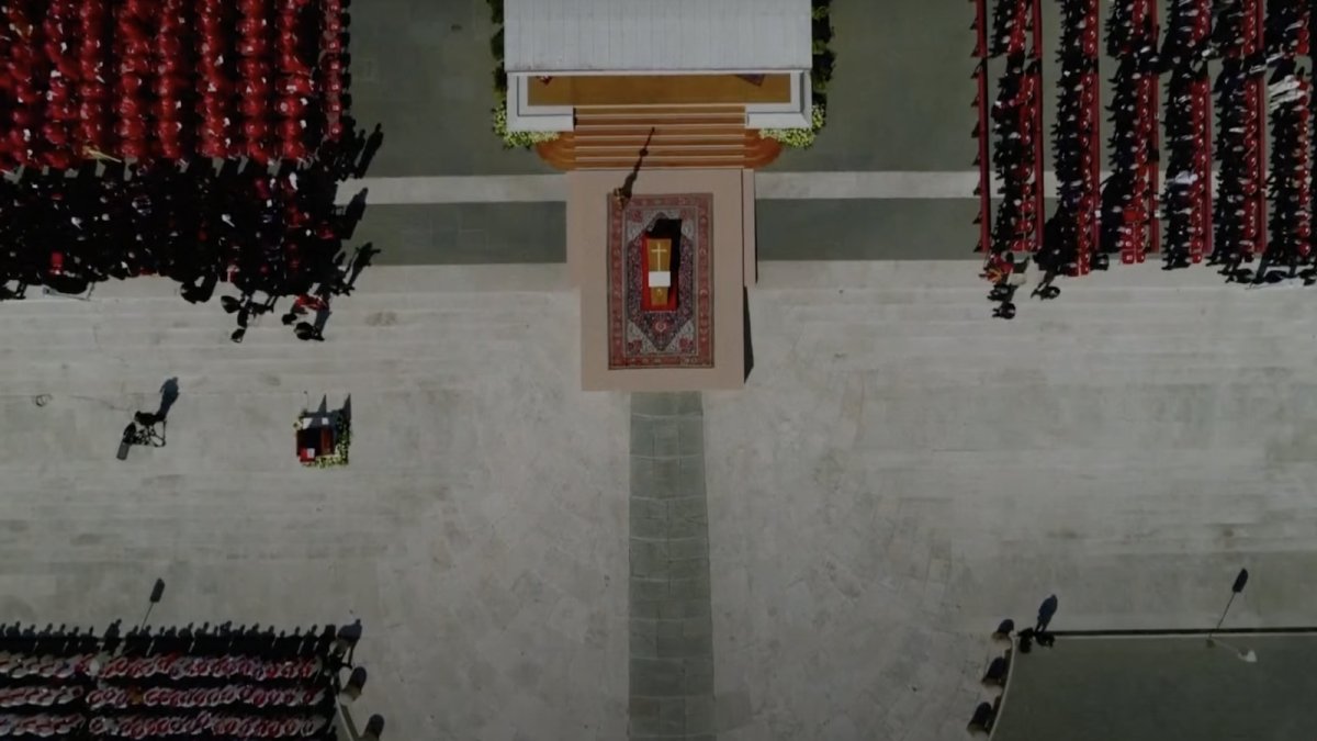 Svět se loučí s papežem Františkem. (26.4.2025)