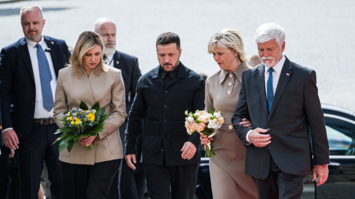 Volodymyr Zelenskyj a Olena Zelenská se na Pražském hradě sešli s Petrem Pavlem a Evou Pavlovou