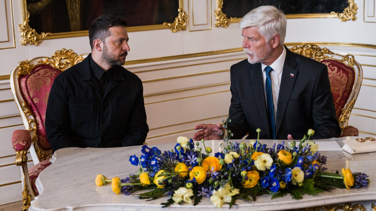 Volodymyr Zelenskyj a Olena Zelenská se na Pražském hradě sešli s Petrem Pavlem a Evou Pavlovou