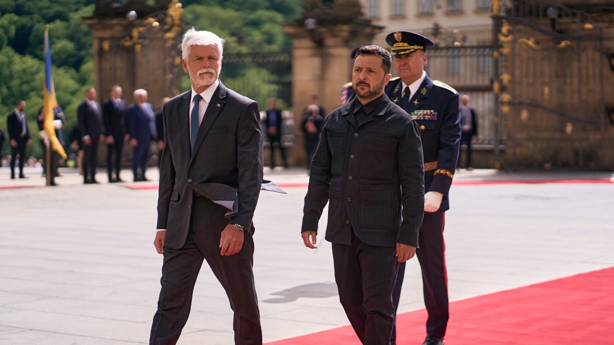 Volodymyr Zelenskyj a Olena Zelenská se na Pražském hradě sešli s Petrem Pavlem a Evou Pavlovou