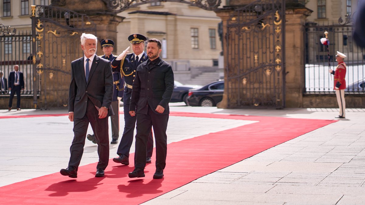 Volodymyr Zelenskyj a Olena Zelenská se na Pražském hradě sešli s Petrem Pavlem a Evou Pavlovou