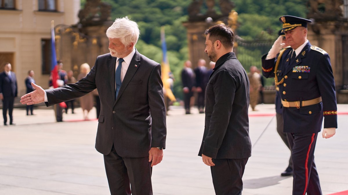 Volodymyr Zelenskyj a Olena Zelenská se na Pražském hradě sešli s Petrem Pavlem a Evou Pavlovou