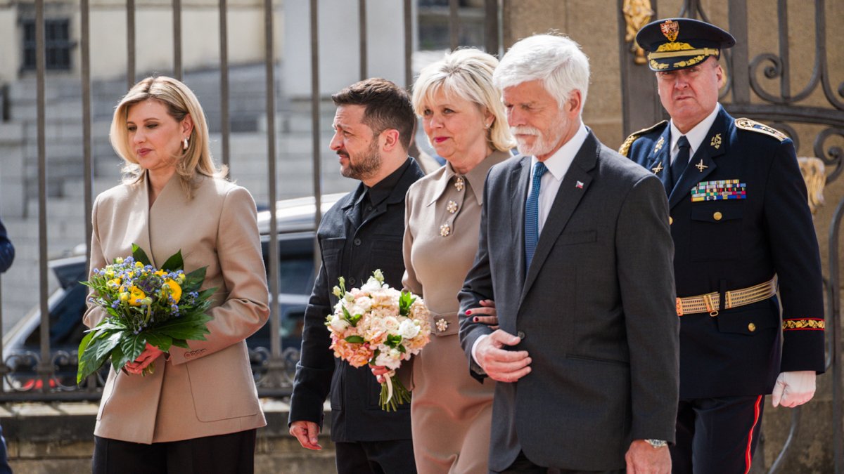 Volodymyr Zelenskyj a Olena Zelenská se na Pražském hradě sešli s Petrem Pavlem a Evou Pavlovou