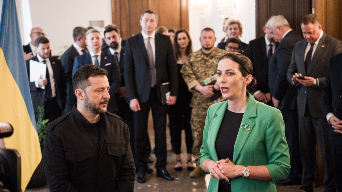 Volodymyr Zelenskyj navštívil Poslaneckou sněmovnu