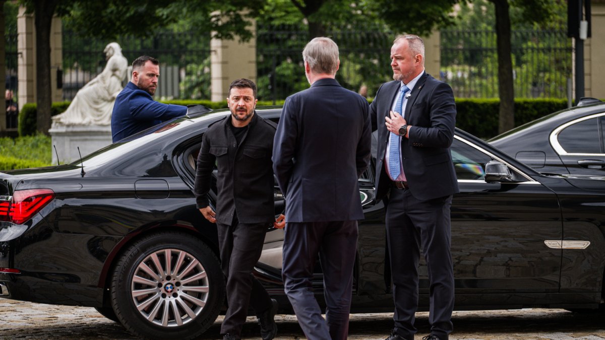 Volodymyr Zelenskyj s premiérem Petrem Fialou