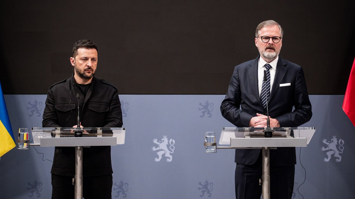 Volodymyr Zelenskyj s premiérem Petrem Fialou