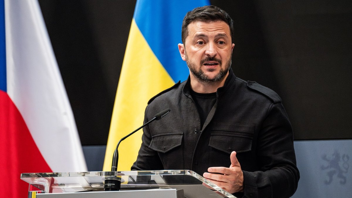 Volodymyr Zelenskyj s premiérem Petrem Fialou
