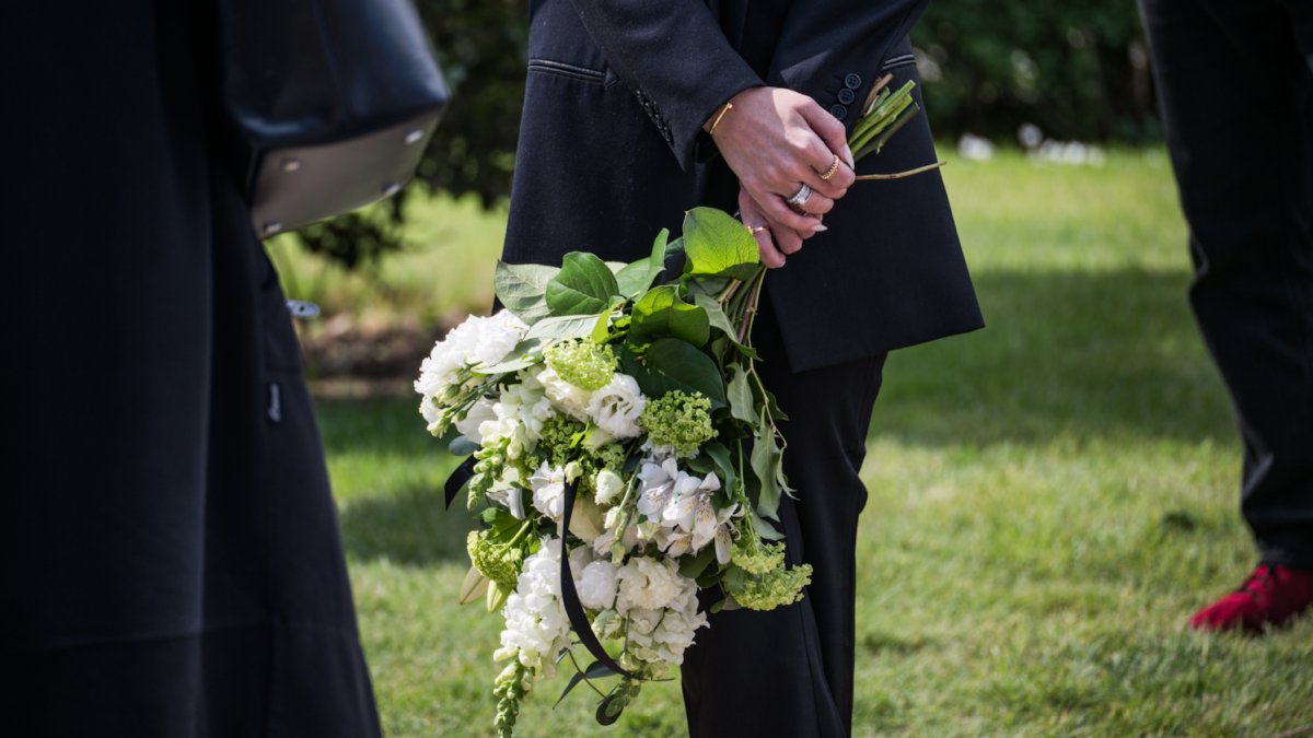 V Rudolfinu se lidé loučí s Jiřím Bartoškou. (20.5.2025)