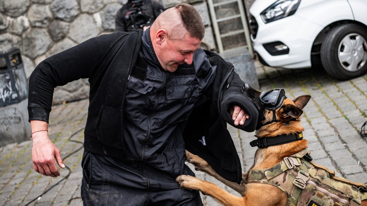 Armáda představila na pražské náplavce svoji techniku 