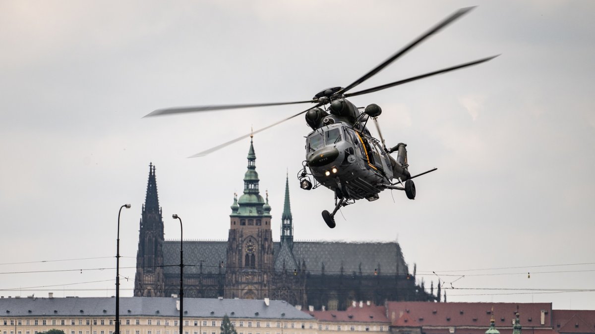 Armáda představila na pražské náplavce svoji techniku 