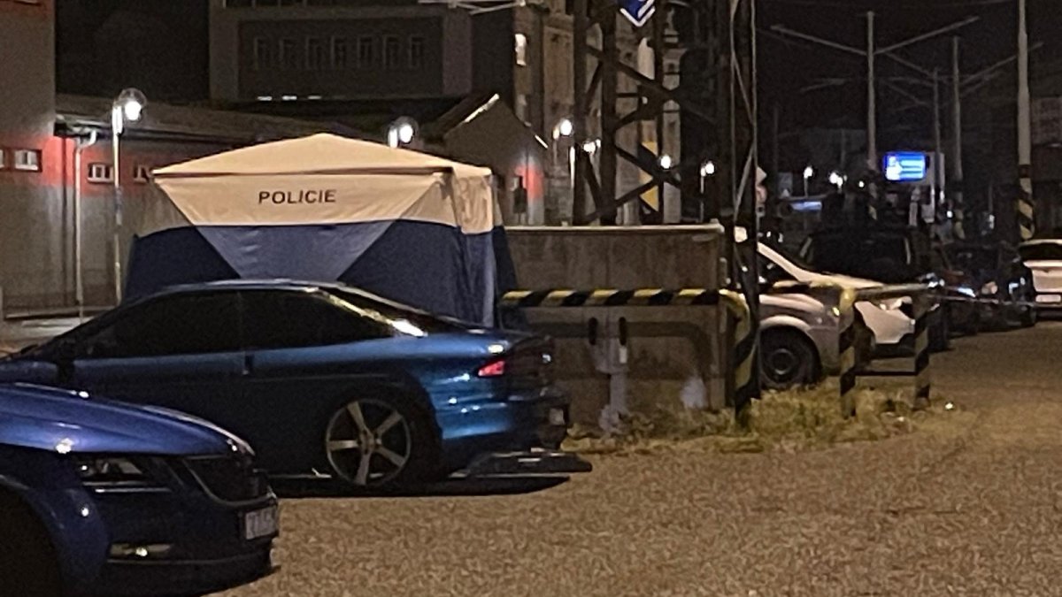 Policie od středečního večera vyšetřuje smrt nezletilého v Táboře. (21.5.2025)