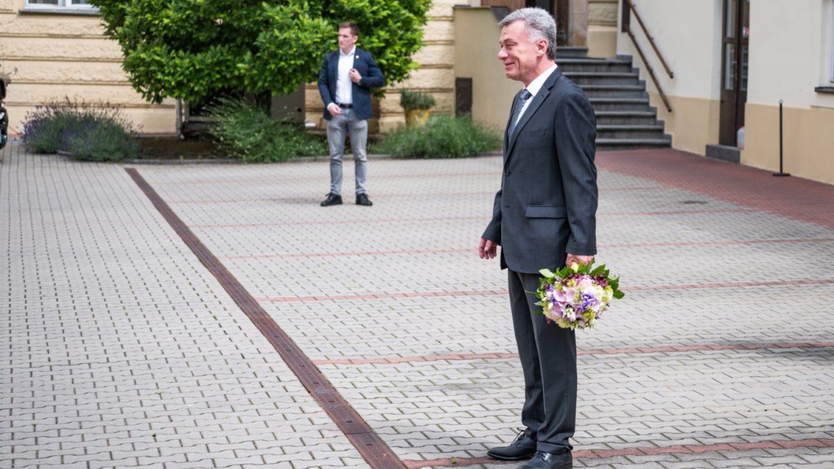 Eva Decroix vystřídala Pavla Blažka v čele ministerstva spravedlnosti. (10.6.2025)