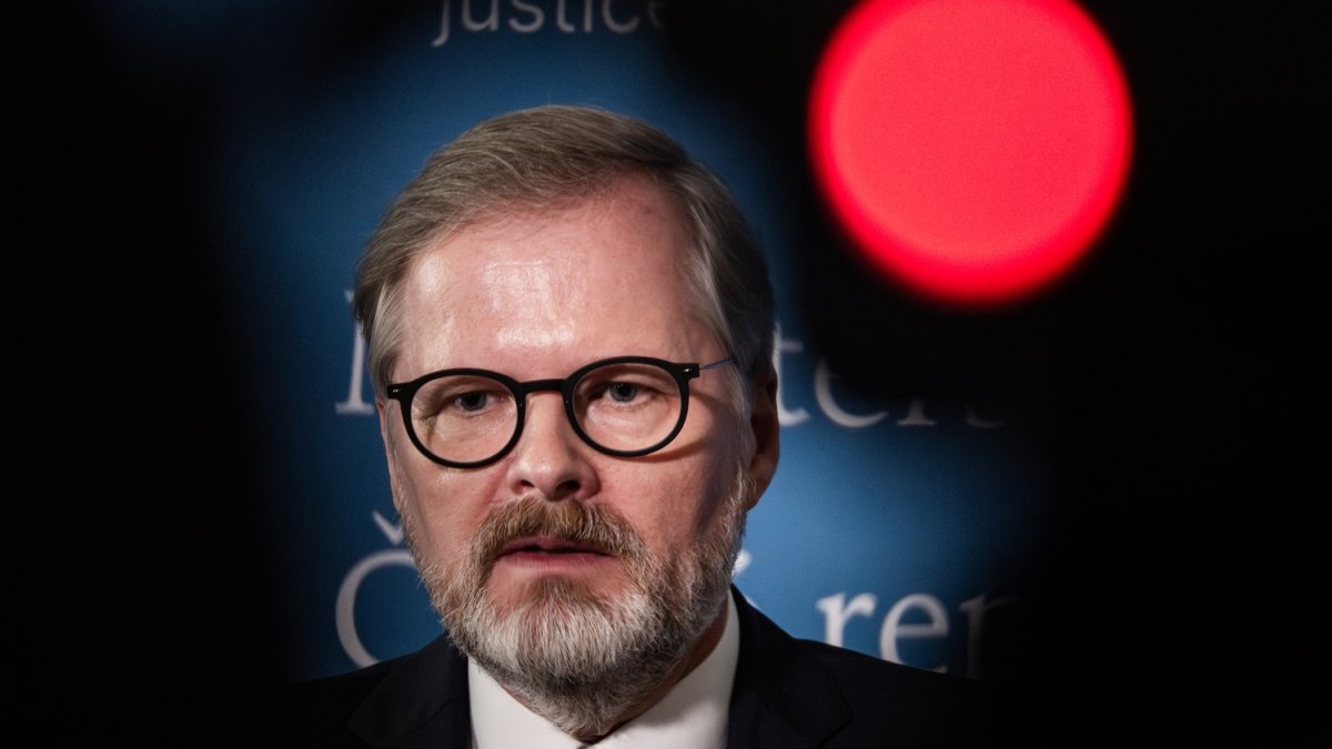 Eva Decroix vystřídala Pavla Blažka v čele ministerstva spravedlnosti. (10.6.2025)