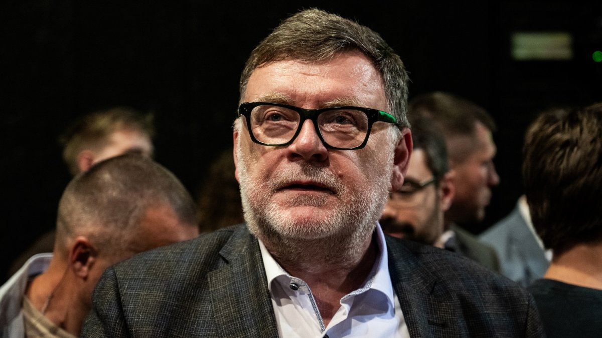 Premiér Petr Fiala diskutuje s občany v Praze. (12.6.2025)