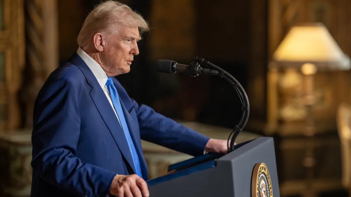 Prezident Trump v Mar-a-Lago.