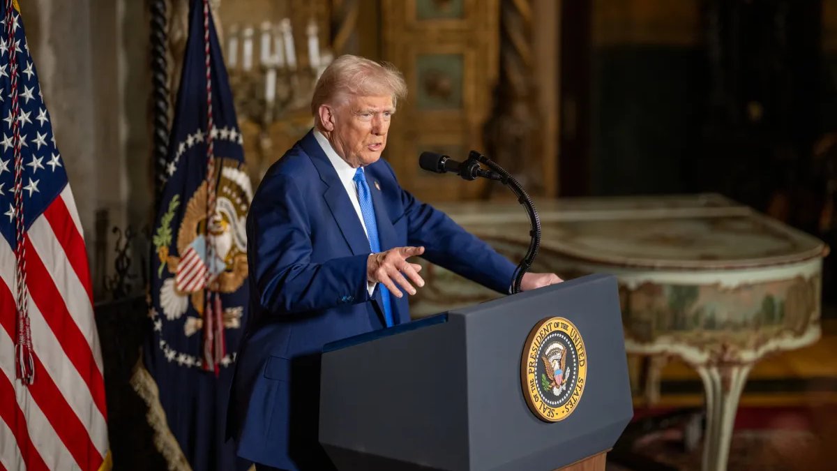 Prezident Trump v Mar-a-Lago.