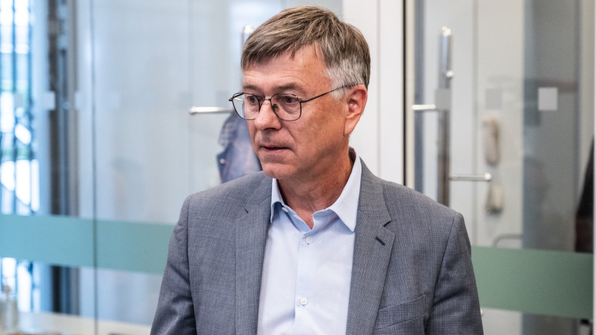 Rada ČT podruhé volí nového generálního ředitele televize. (25.6.2025)