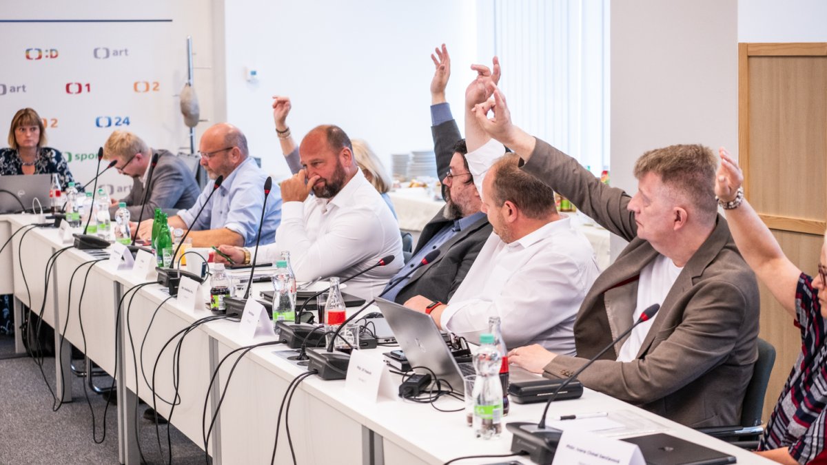 Rada ČT podruhé volí nového generálního ředitele televize. (25.6.2025)