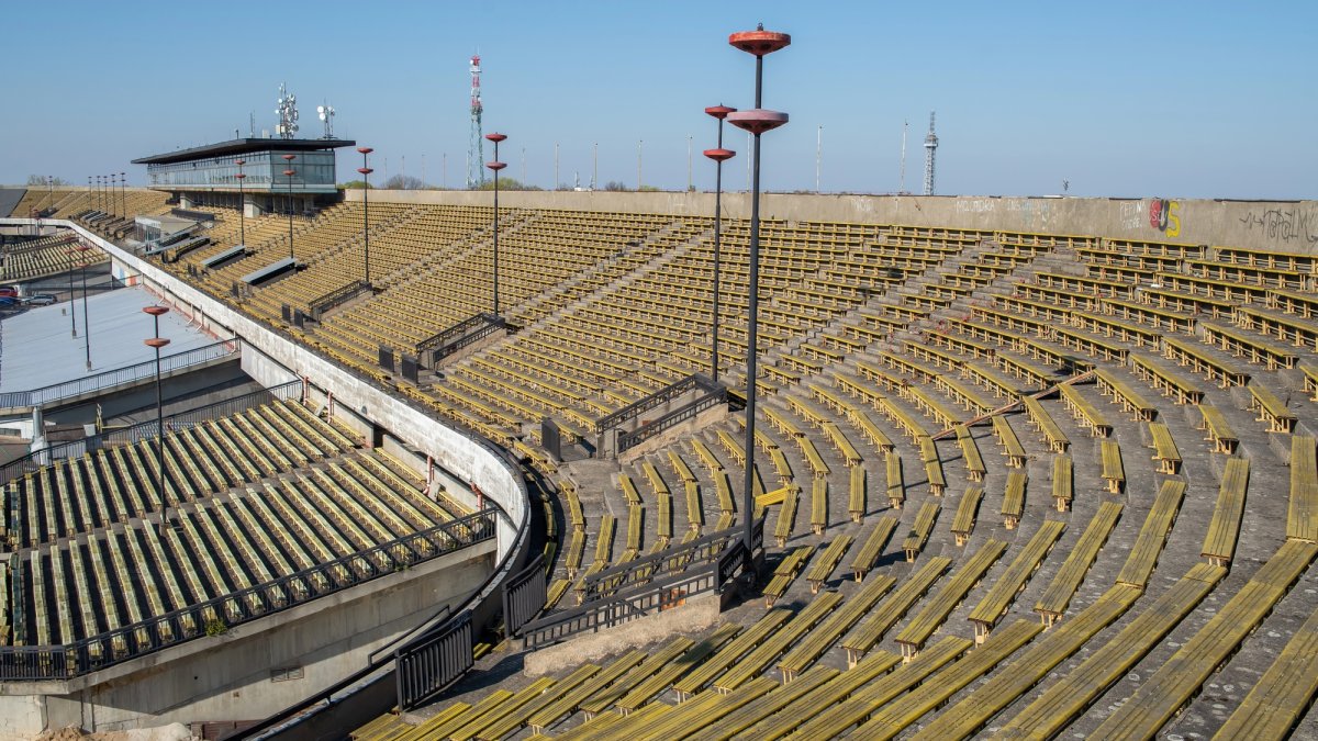 Spartakiády hostil velký strahovský stadion. 