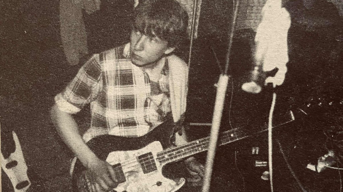 Jiří Fiala byl basákem skupiny Mňága a Žďorp. 