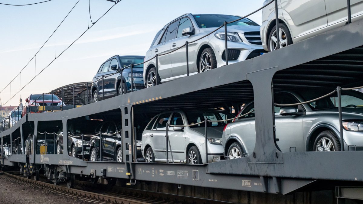 Na Slovensko opět vyjel populární autovlak. 