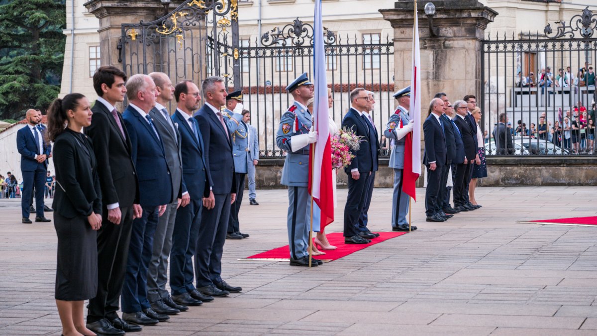 Do Prahy přijel končící polský prezident Andrzej Duda. (7.7.2025)