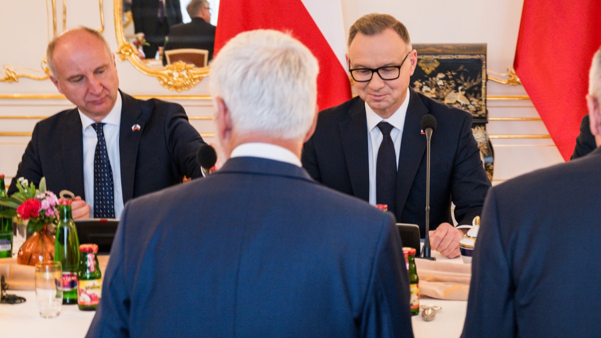 Do Prahy přijel končící polský prezident Andrzej Duda. (7.7.2025)