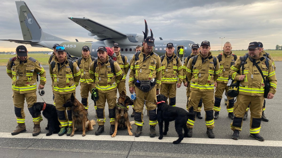 Členové českého USAR týmu míří do Texasu. (13.7.2025)