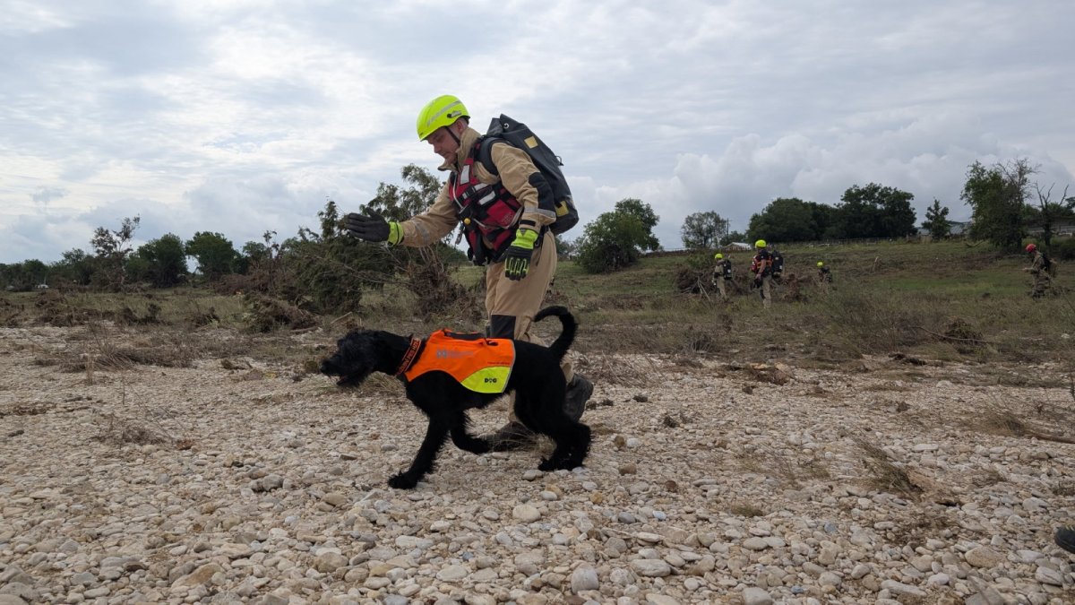Čeští hasiči zasahují v oblasti zasažené katastrofálními povodněmi v Texasu