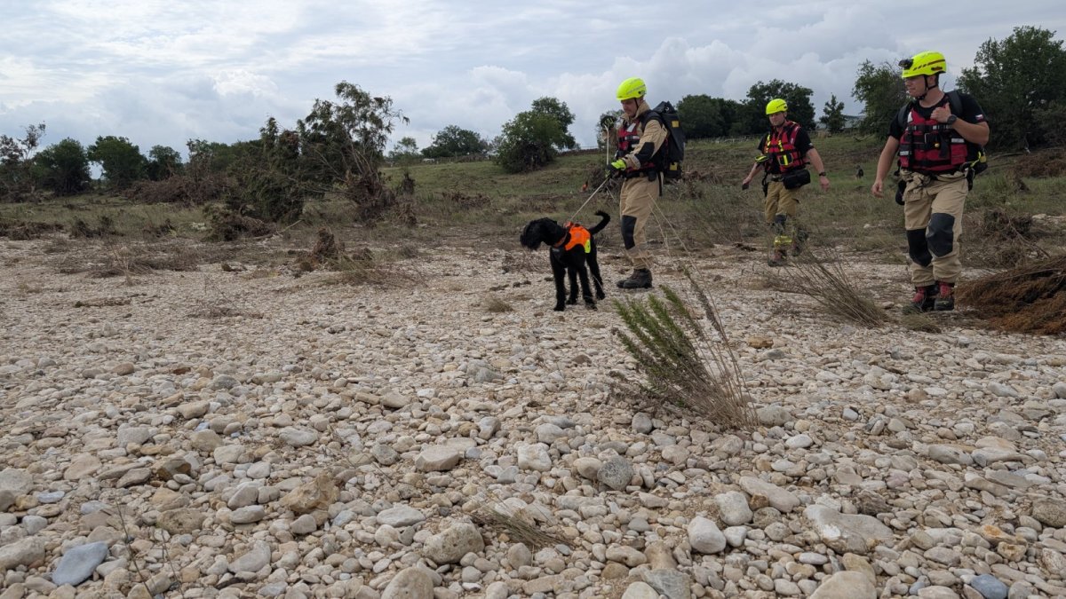 Čeští hasiči zasahují v oblasti zasažené katastrofálními povodněmi v Texasu