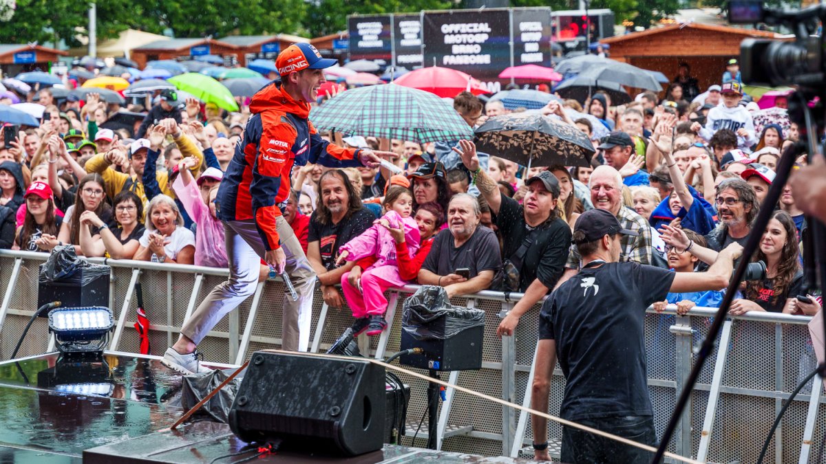 Oficiální autogramiáda jezdců MotoGP v centru Brna (17.7.2025)