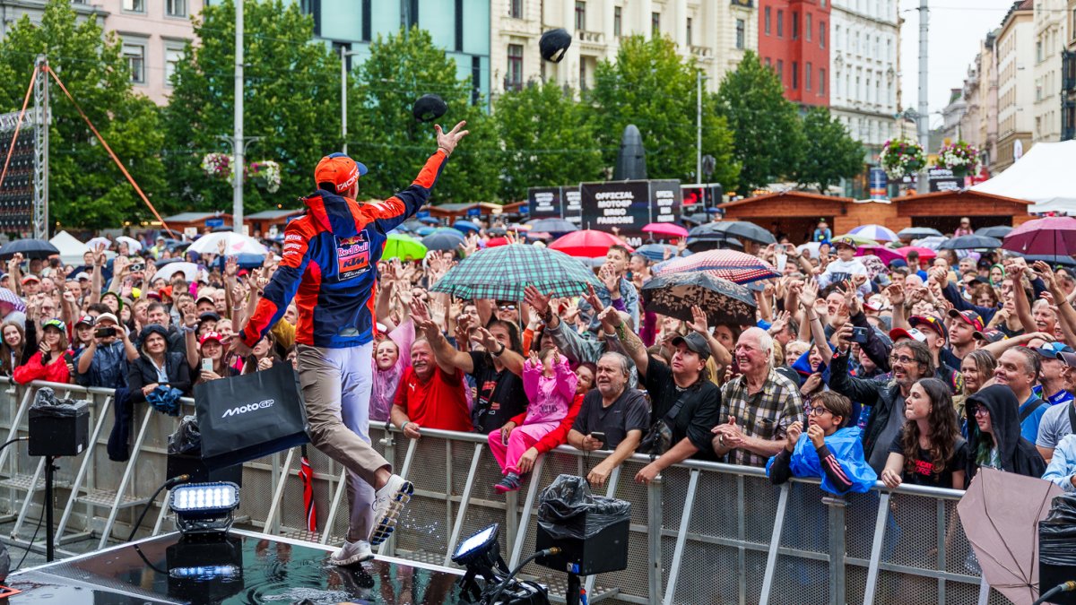 Oficiální autogramiáda jezdců MotoGP v centru Brna (17.7.2025)