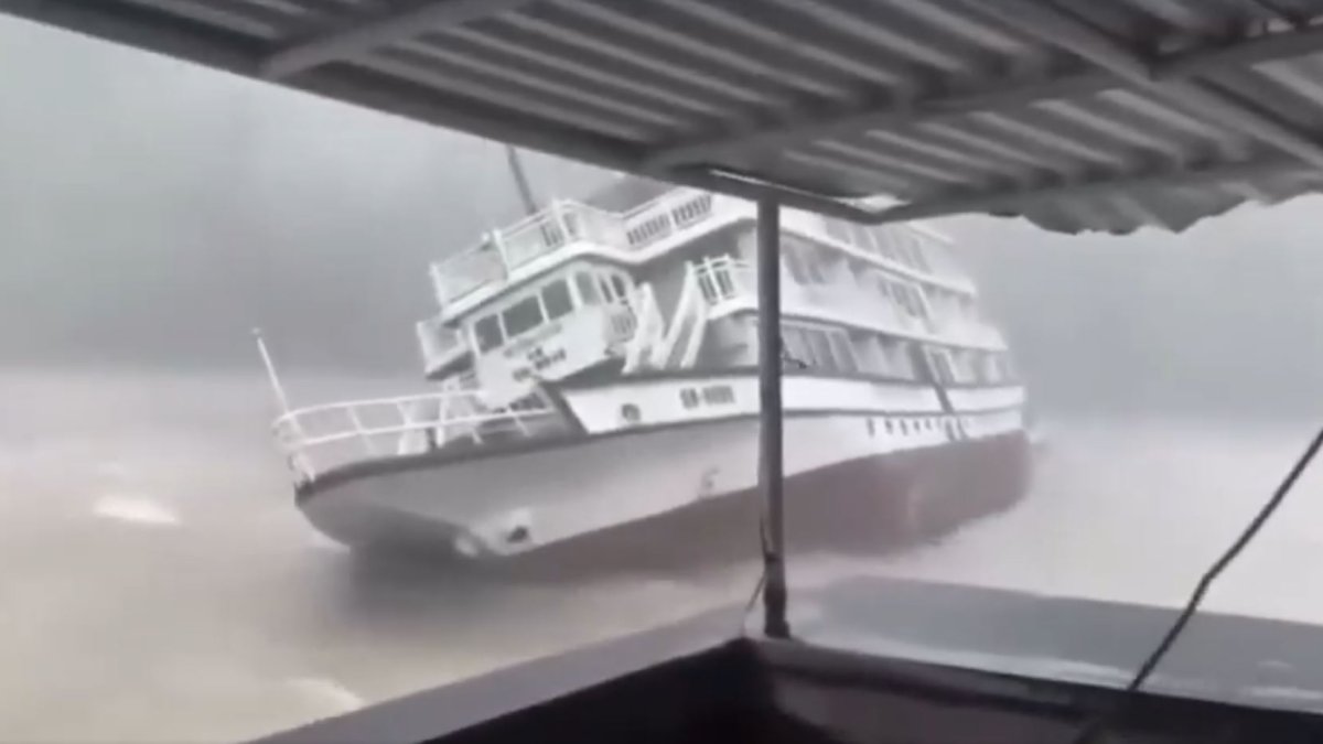 Potápějící se loď